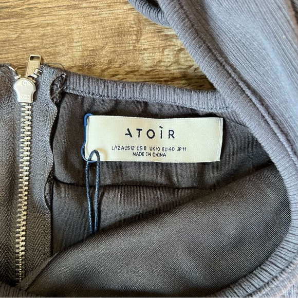 Atoir Alpha Crop Top Size Large NWT! Gray Corset Peephole Crop Shirt - Picture 13 of 16